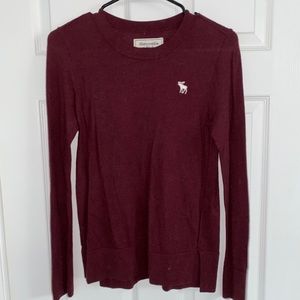 Women’s long sleeve knit top